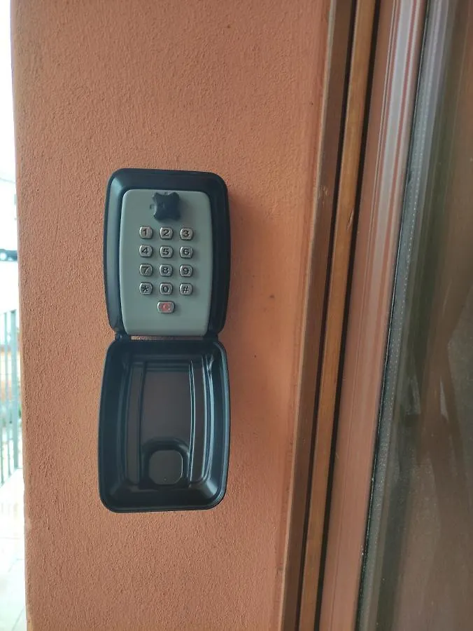 Silver Home Bagnolo San Vito Apartment